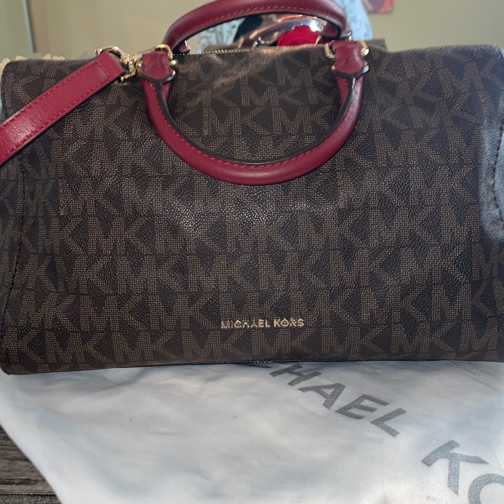 Mk Logo Bag - Picture 8 of 10